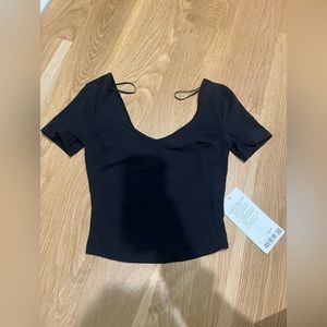 lululemon black top